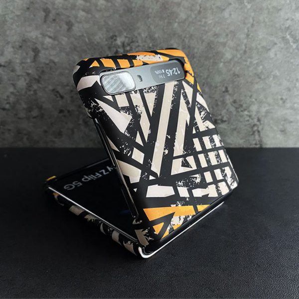 fashion gray graffiti samsung z flip case
