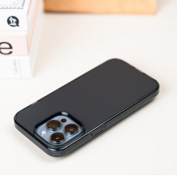 black and clear iphone 11 case